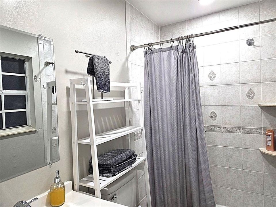 For Rent: $4,000 (4 beds, 3 baths, 1298 Square Feet)