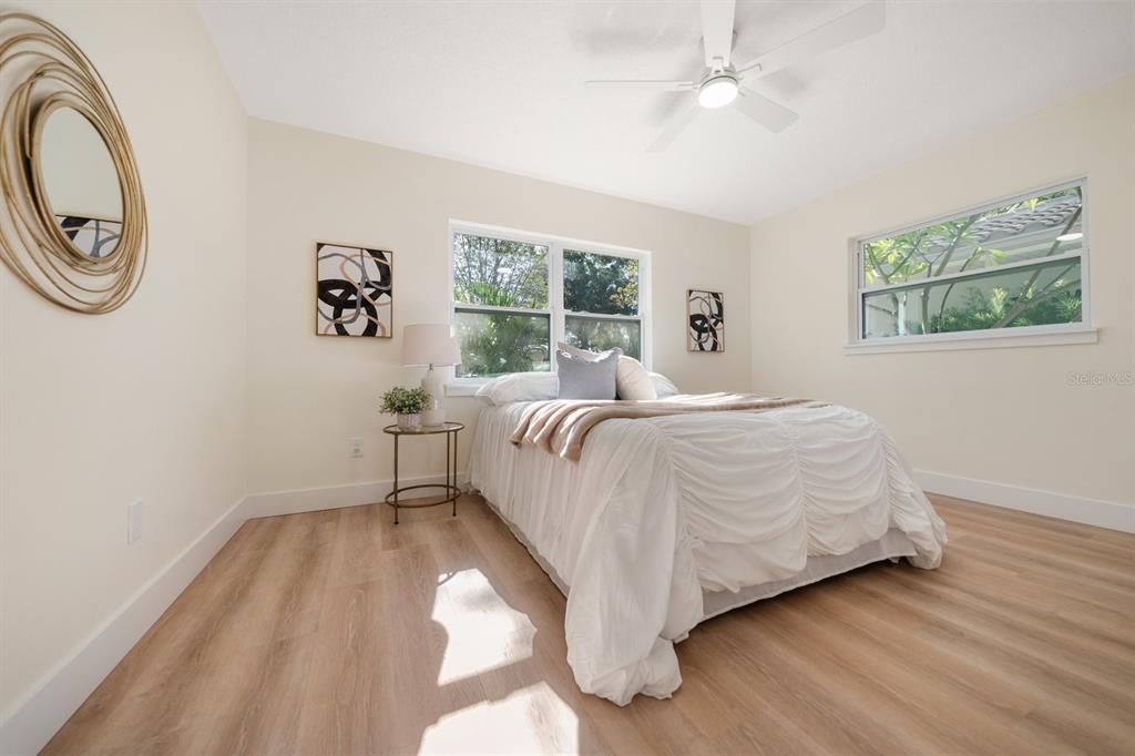 For Sale: $589,000 (3 beds, 2 baths, 1252 Square Feet)