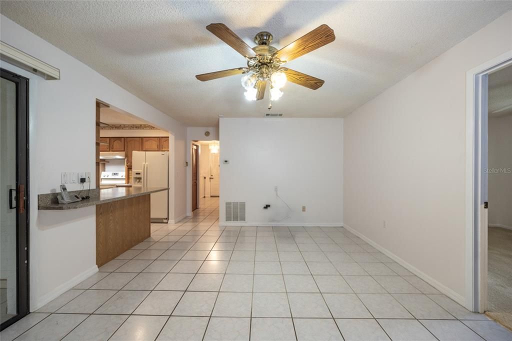 For Sale: $309,000 (3 beds, 2 baths, 1824 Square Feet)