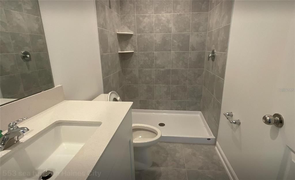 En Renta: $2,500 (4 camas, 3 baños, 2109 Pies cuadrados)