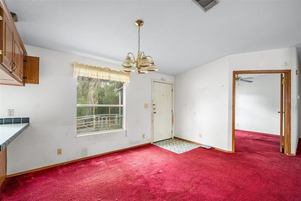 For Sale: $475,000 (3 beds, 2 baths, 1728 Square Feet)