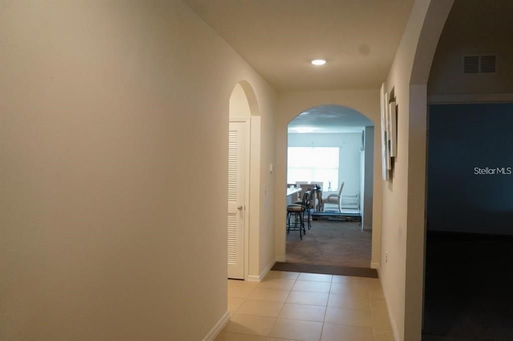 For Rent: $1,899 (3 beds, 2 baths, 1690 Square Feet)