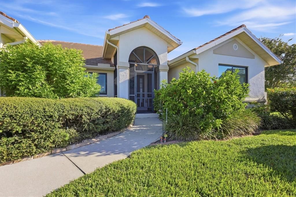 For Sale: $510,000 (2 beds, 3 baths, 2033 Square Feet)