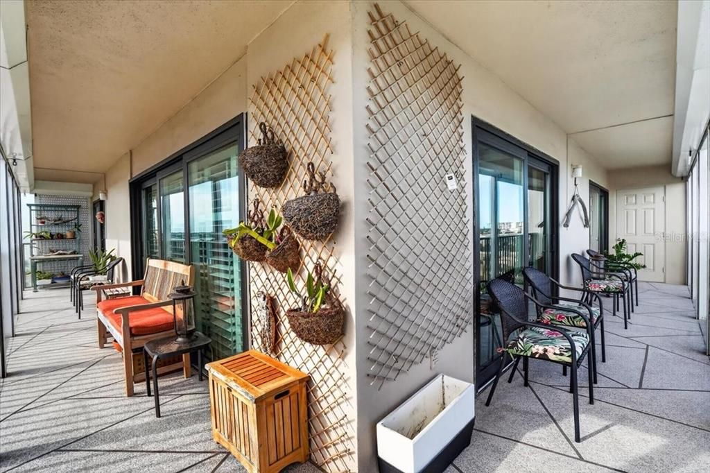 En Venta: $450,000 (2 camas, 2 baños, 1375 Pies cuadrados)