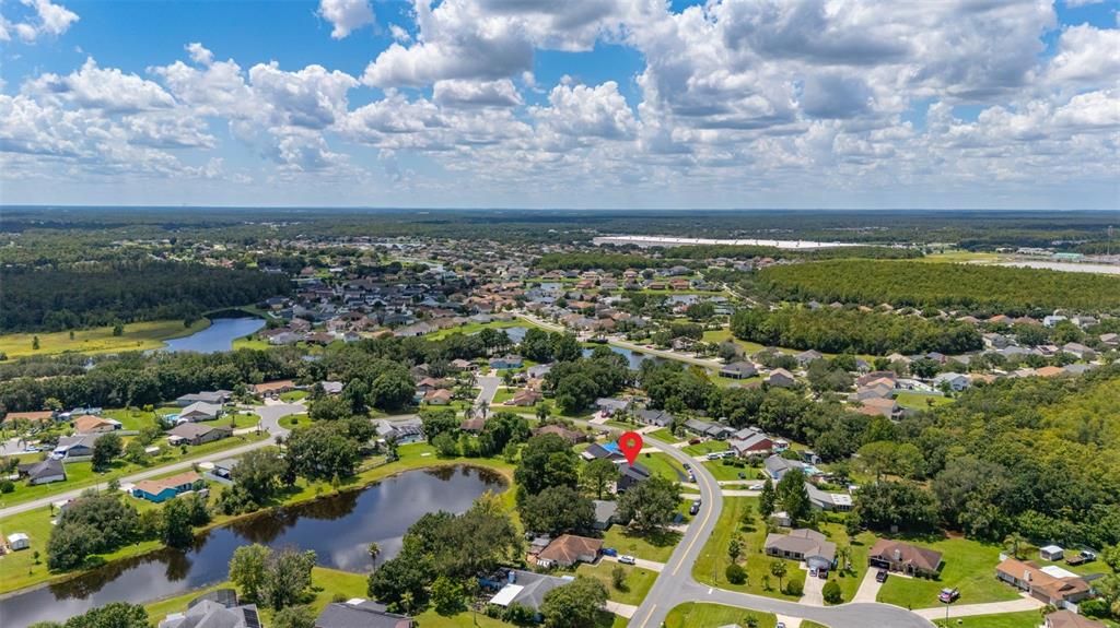 Под контрактом: $360,000 (4 спален, 2 ванн, 1827 Квадратных фут)