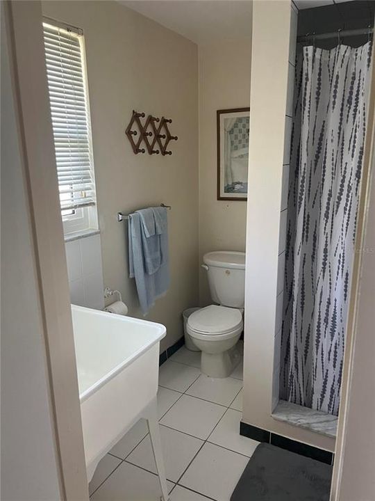 For Rent: $1,900 (2 beds, 2 baths, 785 Square Feet)