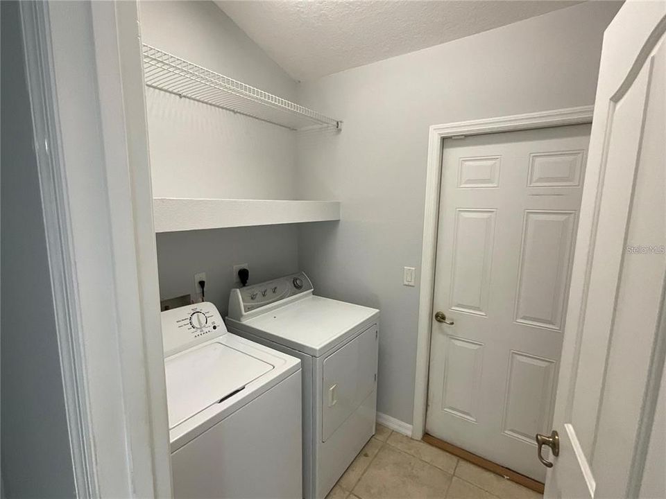 For Rent: $2,495 (3 beds, 2 baths, 1703 Square Feet)