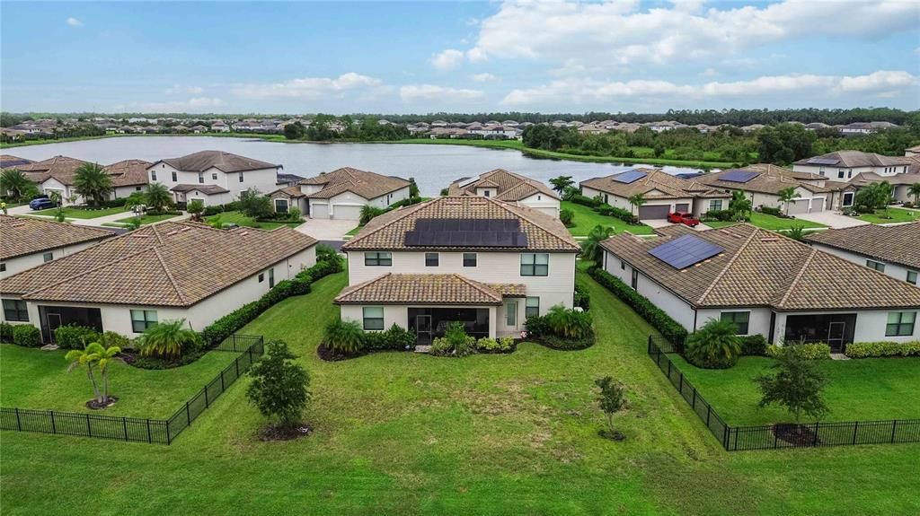 На продажу: $849,900 (5 спален, 4 ванн, 3336 Квадратных фут)