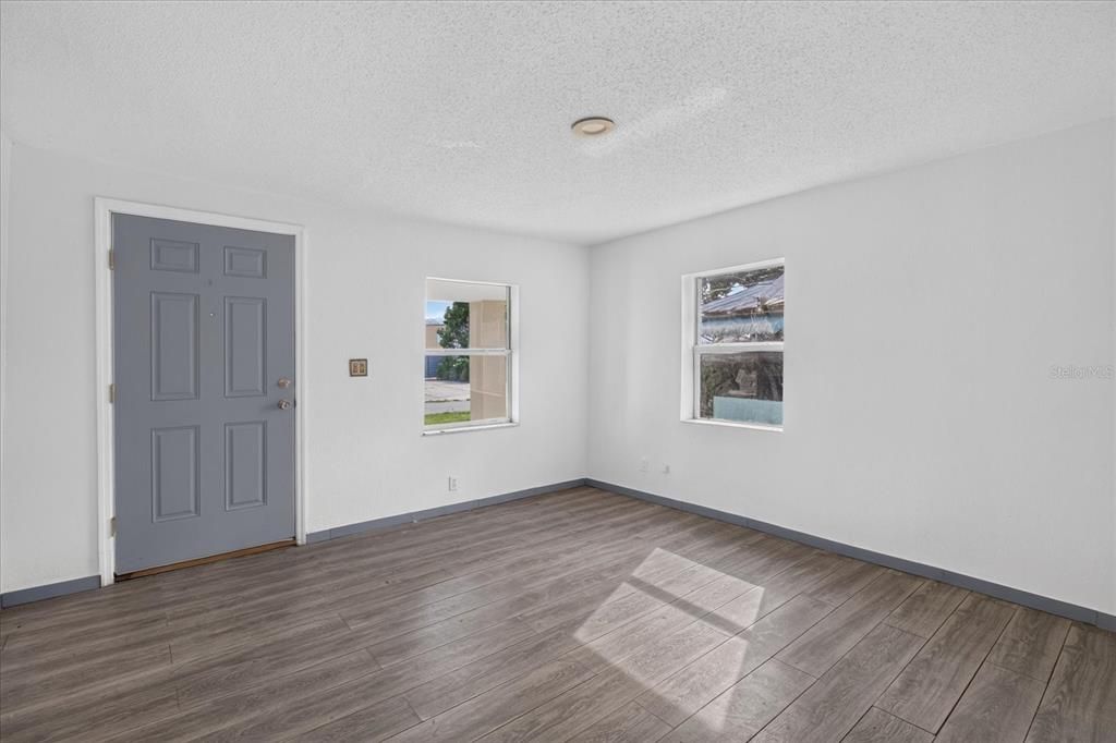 En Venta: $249,900 (3 camas, 2 baños, 1242 Pies cuadrados)