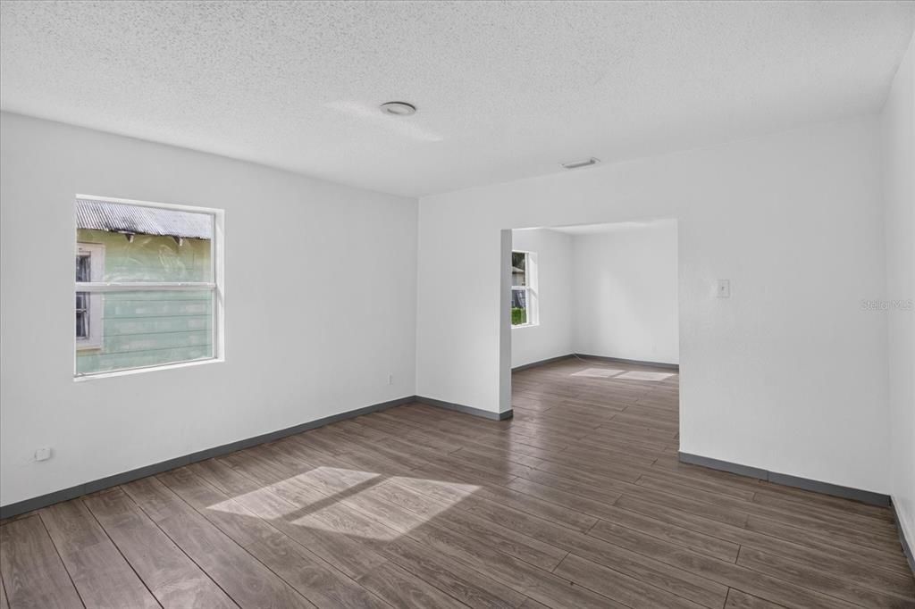 En Venta: $249,900 (3 camas, 2 baños, 1242 Pies cuadrados)