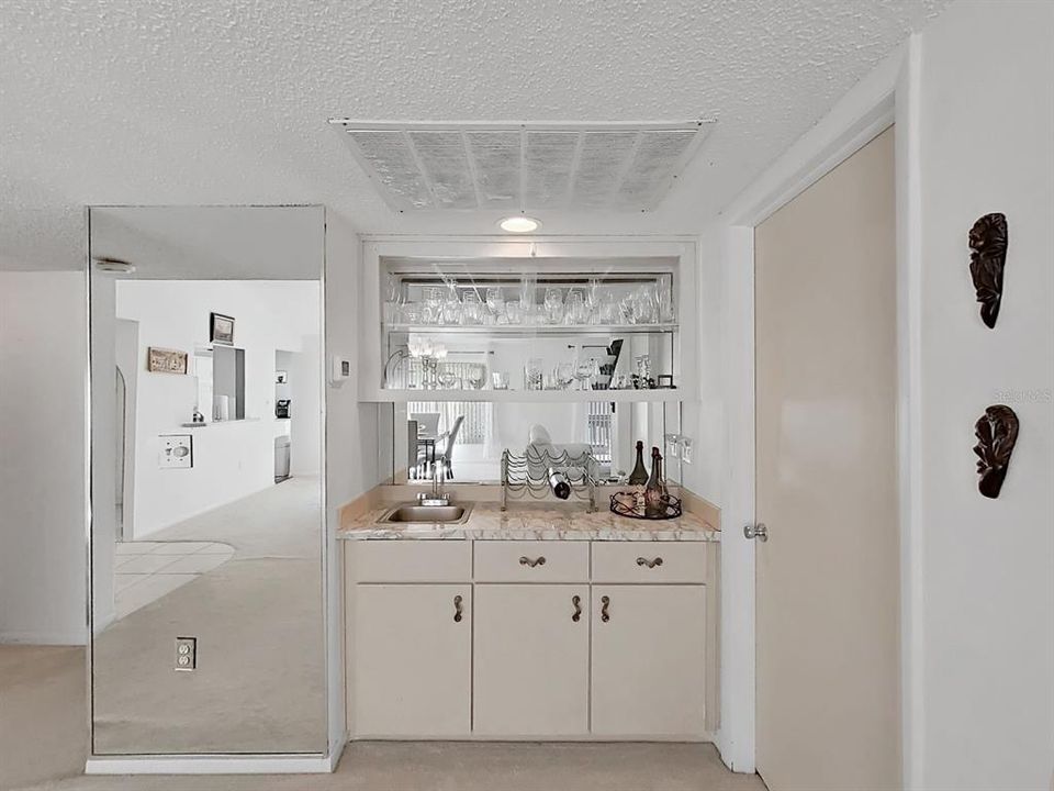 En Venta: $219,000 (2 camas, 2 baños, 1450 Pies cuadrados)