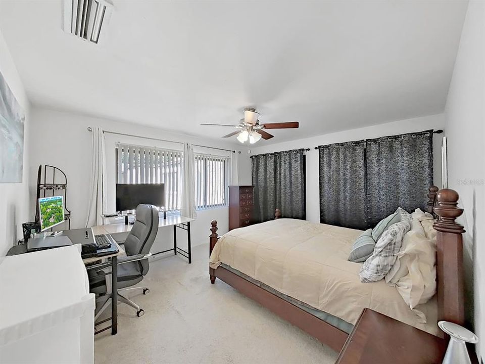 En Venta: $219,000 (2 camas, 2 baños, 1450 Pies cuadrados)