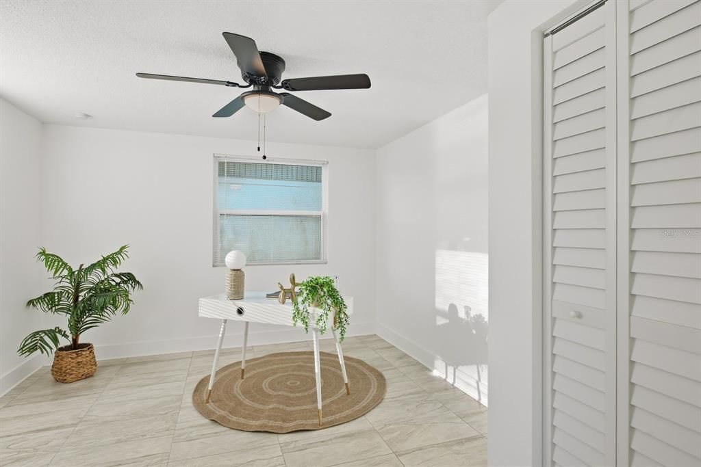 For Sale: $299,000 (3 beds, 2 baths, 1176 Square Feet)