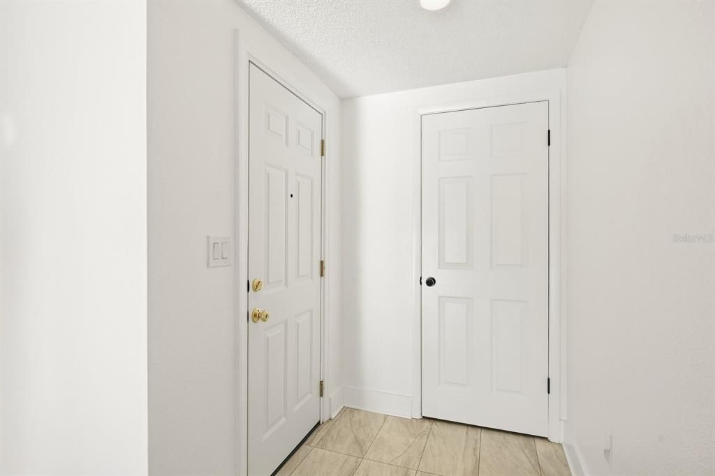 For Sale: $299,000 (3 beds, 2 baths, 1176 Square Feet)