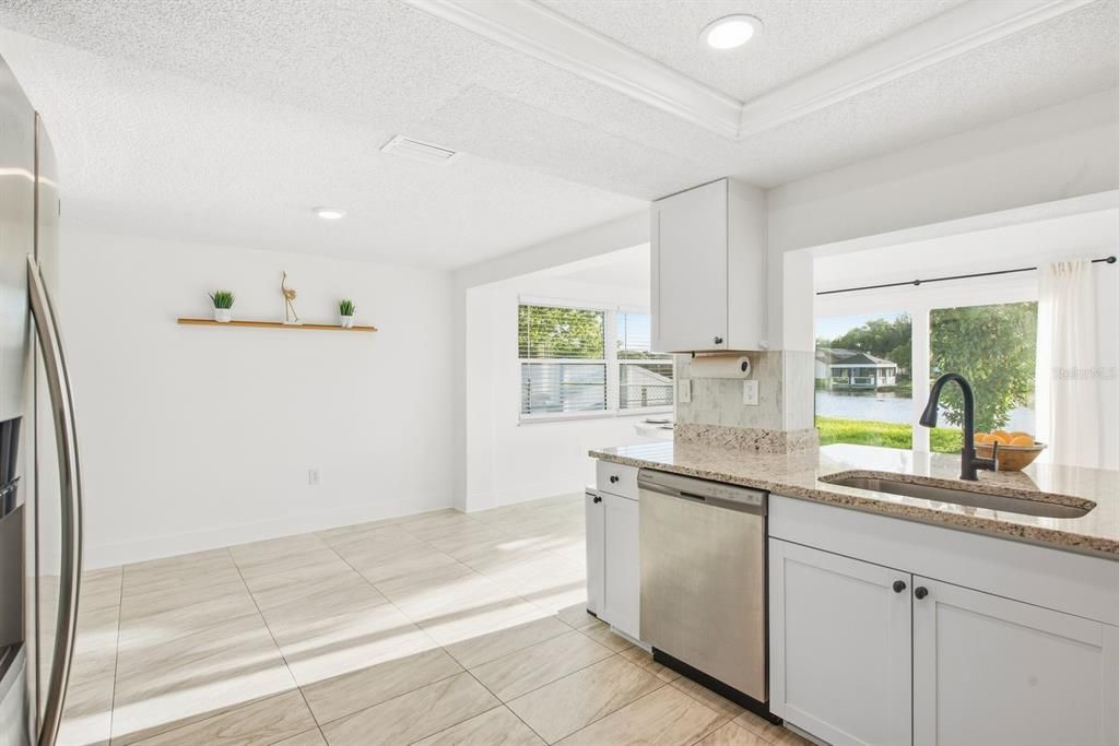 For Sale: $299,000 (3 beds, 2 baths, 1176 Square Feet)