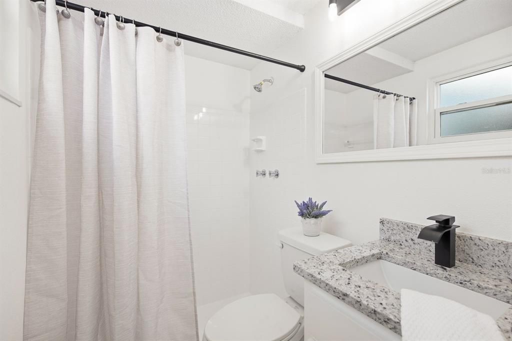 For Sale: $299,000 (3 beds, 2 baths, 1176 Square Feet)