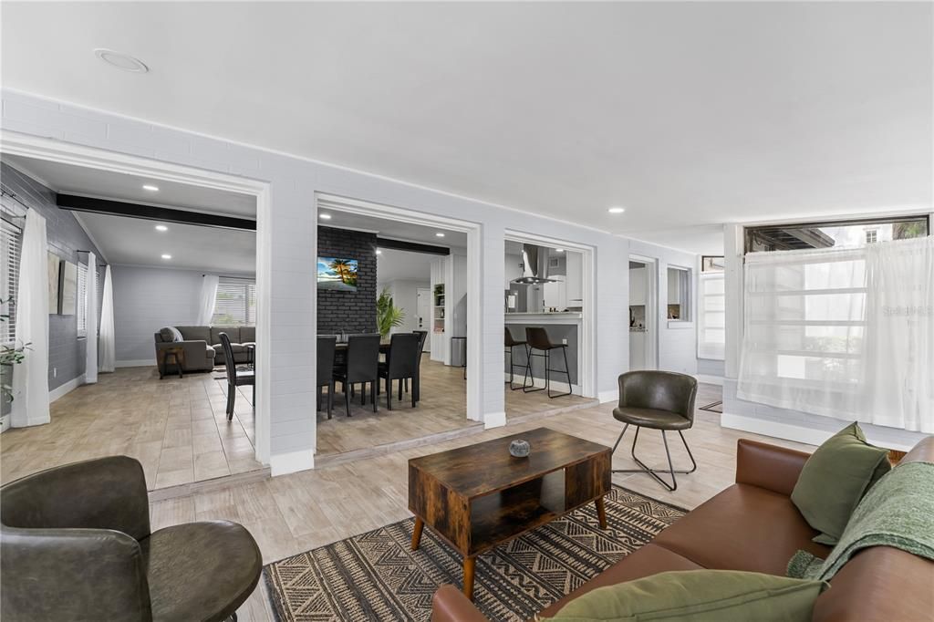 En Venta: $950,000 (3 camas, 2 baños, 1887 Pies cuadrados)
