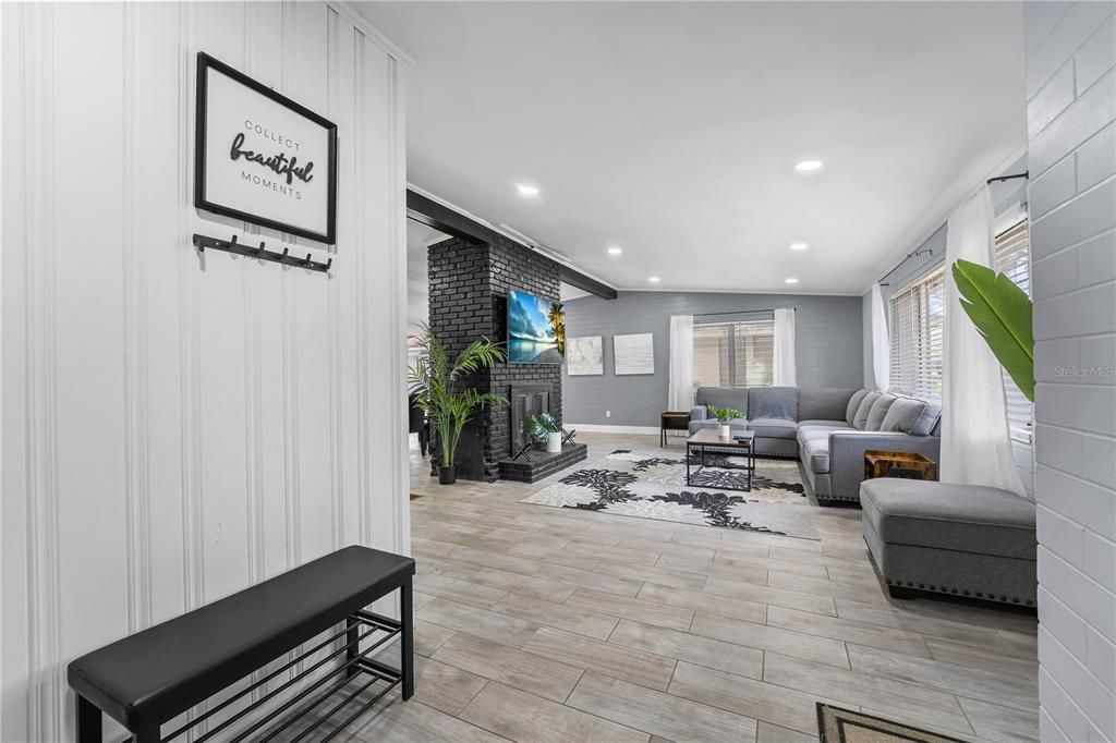 En Venta: $950,000 (3 camas, 2 baños, 1887 Pies cuadrados)