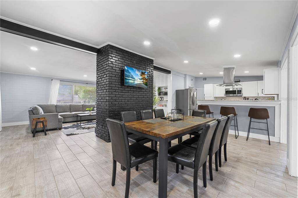 En Venta: $950,000 (3 camas, 2 baños, 1887 Pies cuadrados)