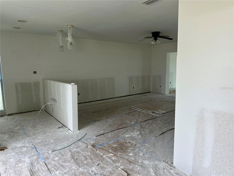 En Venta: $144,000 (2 camas, 2 baños, 1584 Pies cuadrados)