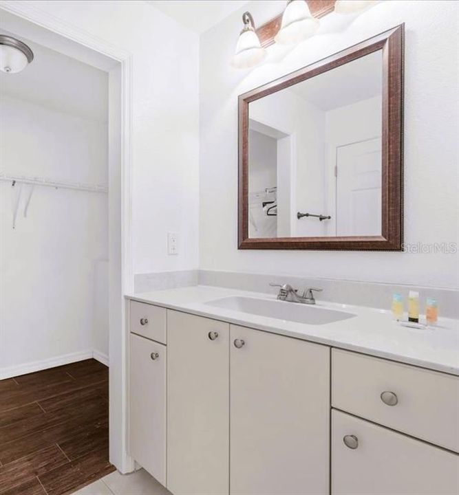 В аренду: $3,450 (4 спален, 5 ванн, 3008 Квадратных фут)