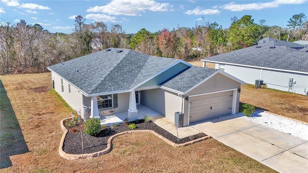For Rent: $2,100 (3 beds, 2 baths, 1541 Square Feet)