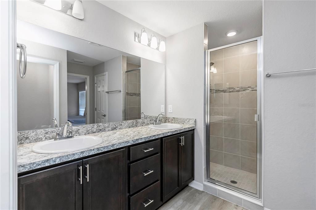 For Rent: $2,100 (3 beds, 2 baths, 1541 Square Feet)