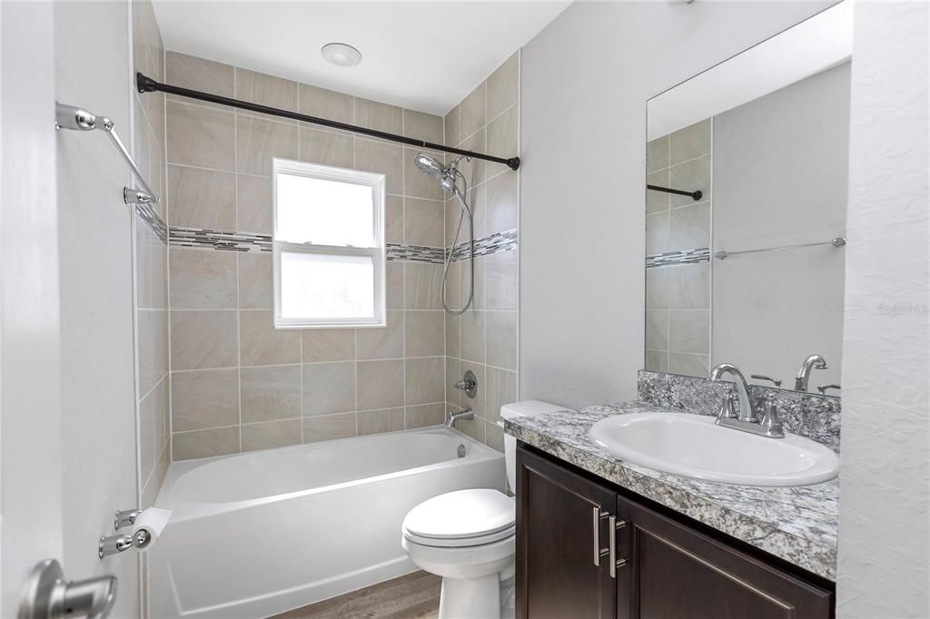 For Rent: $2,100 (3 beds, 2 baths, 1541 Square Feet)