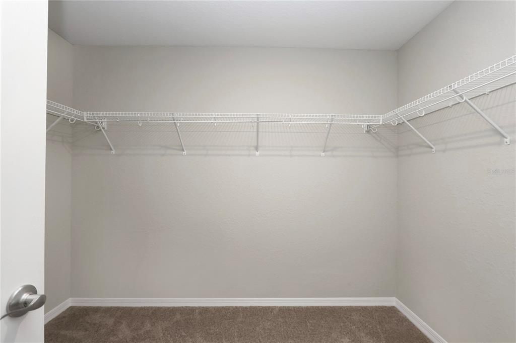 For Rent: $2,100 (3 beds, 2 baths, 1541 Square Feet)