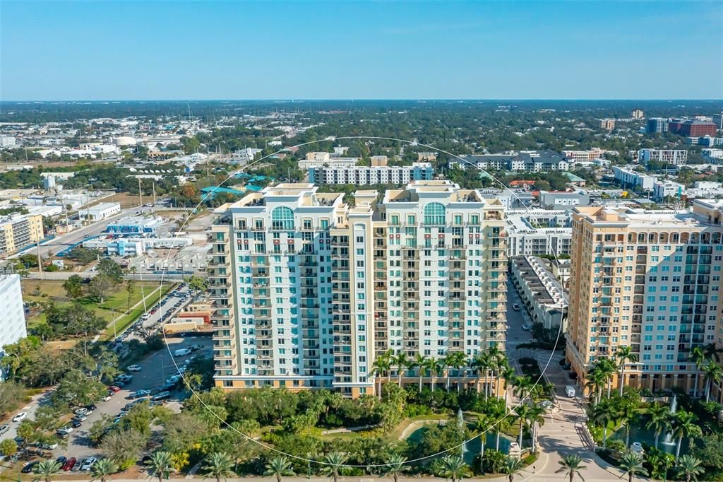 For Sale: $949,000 (2 beds, 2 baths, 1323 Square Feet)