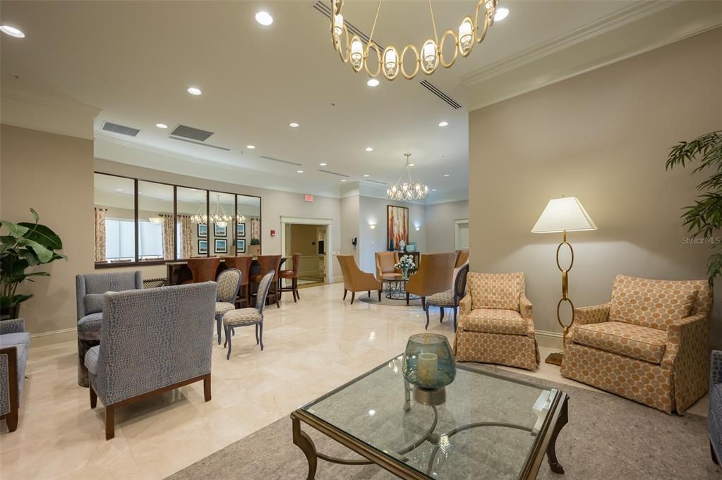 For Sale: $949,000 (2 beds, 2 baths, 1323 Square Feet)
