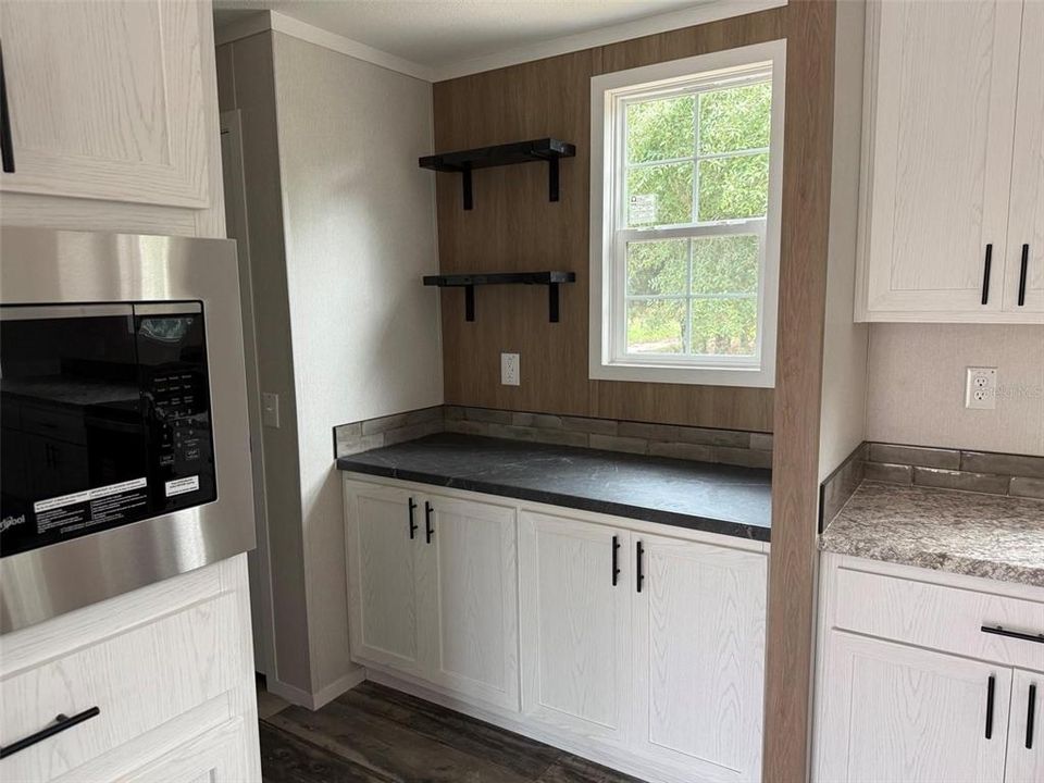 For Sale: $269,900 (3 beds, 2 baths, 1493 Square Feet)