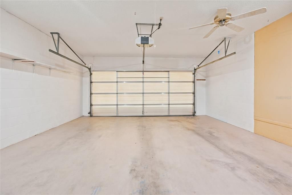 На продажу: $215,000 (2 спален, 2 ванн, 1844 Квадратных фут)