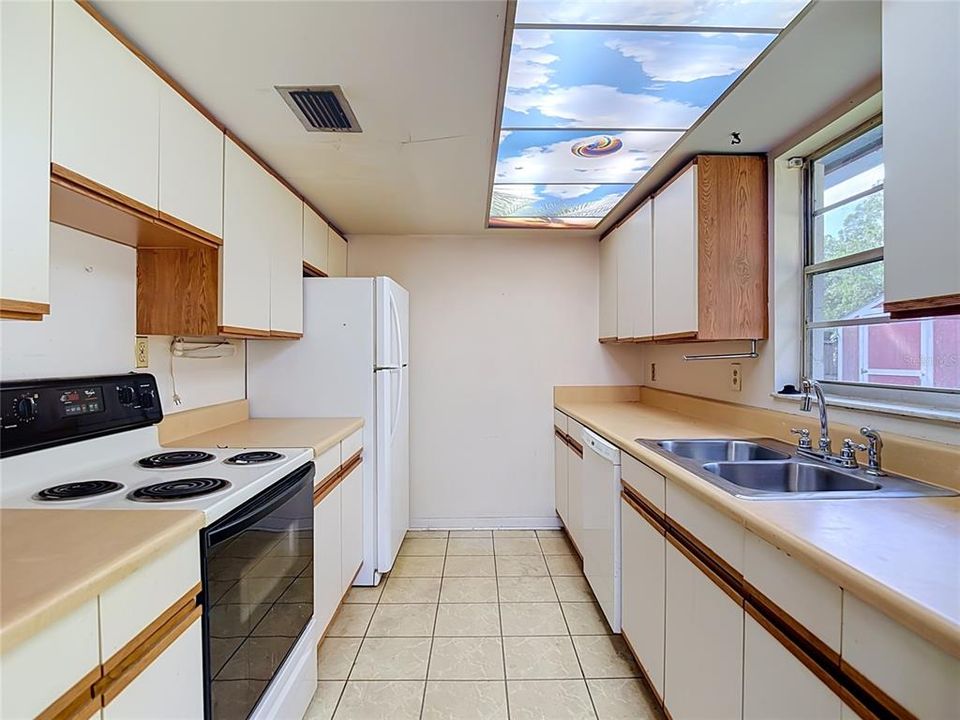 En Venta: $275,000 (3 camas, 2 baños, 1022 Pies cuadrados)