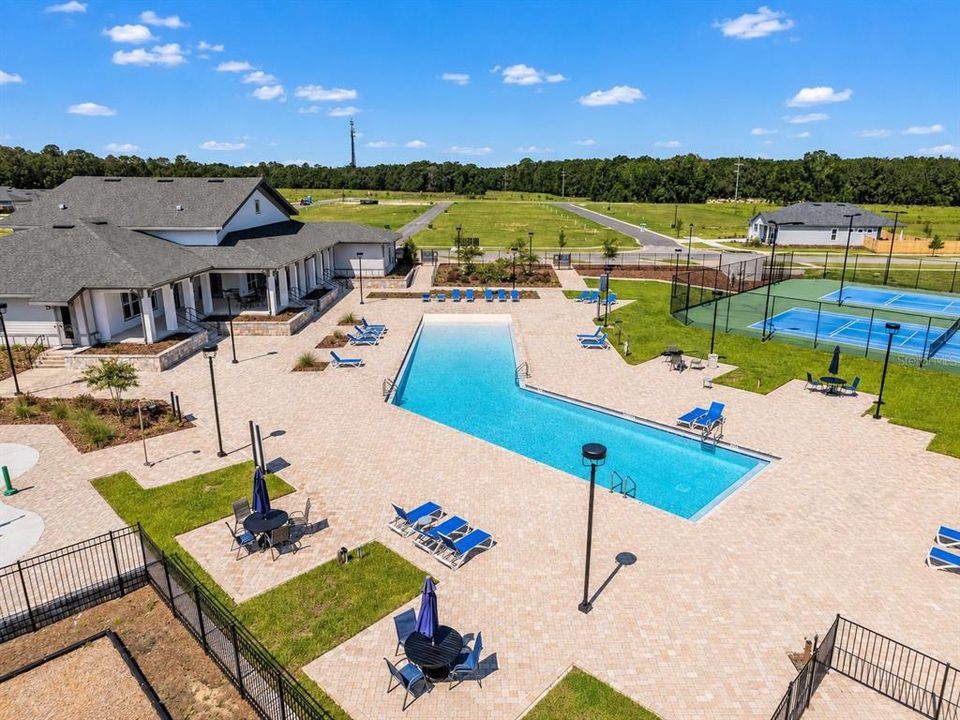 En Venta: $424,900 (3 camas, 2 baños, 1767 Pies cuadrados)