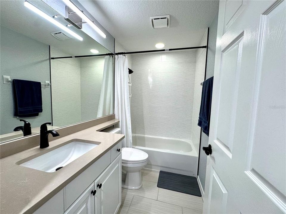 For Sale: $298,000 (2 beds, 2 baths, 1356 Square Feet)