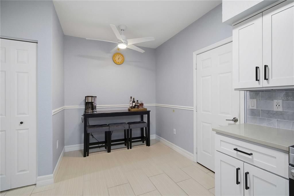 For Sale: $298,000 (2 beds, 2 baths, 1356 Square Feet)