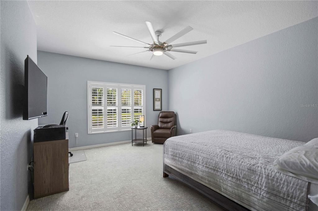 For Sale: $298,000 (2 beds, 2 baths, 1356 Square Feet)