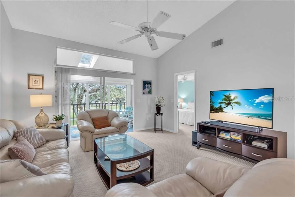 For Sale: $195,000 (2 beds, 2 baths, 1202 Square Feet)