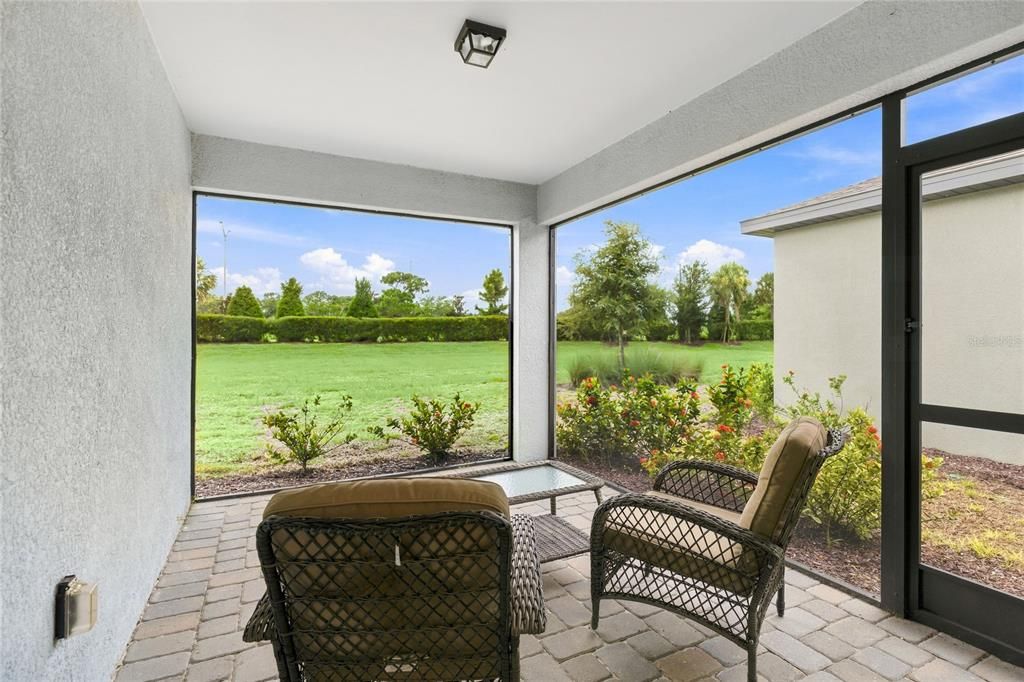 For Rent: $3,000 (4 beds, 2 baths, 1591 Square Feet)