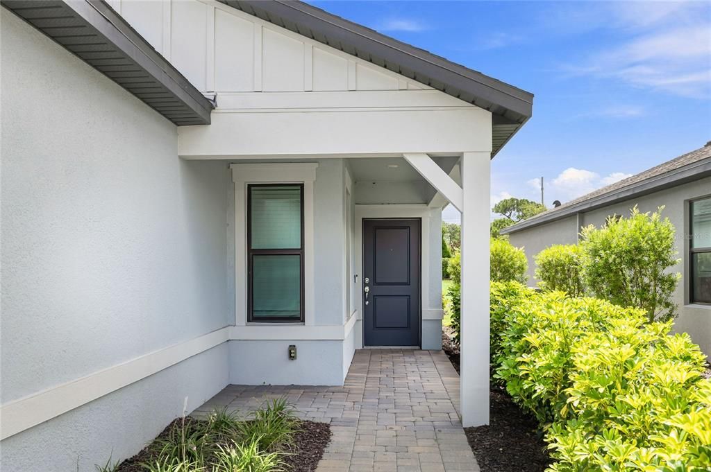 For Rent: $3,000 (4 beds, 2 baths, 1591 Square Feet)