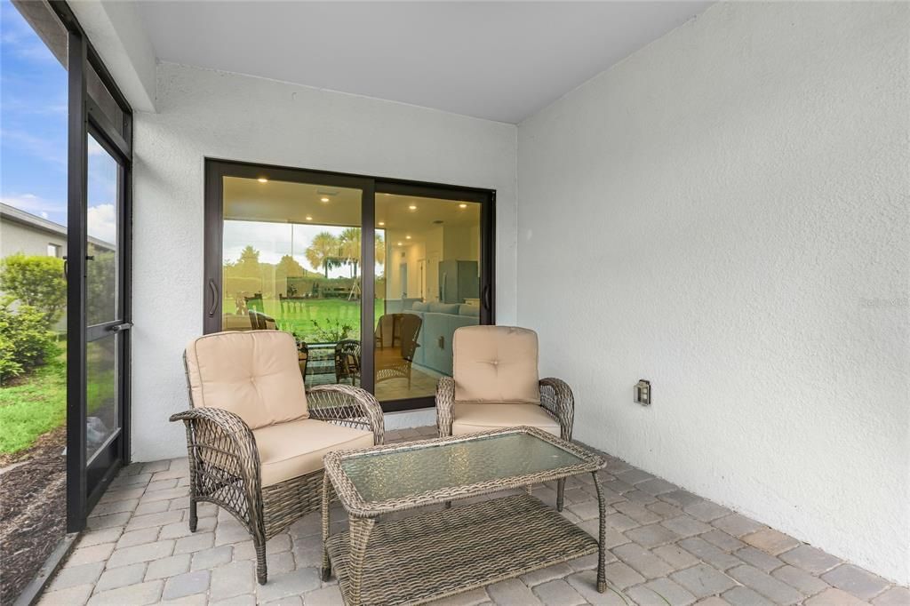 For Rent: $3,000 (4 beds, 2 baths, 1591 Square Feet)