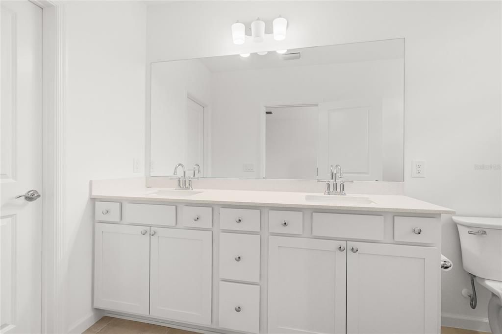For Rent: $3,000 (4 beds, 2 baths, 1591 Square Feet)