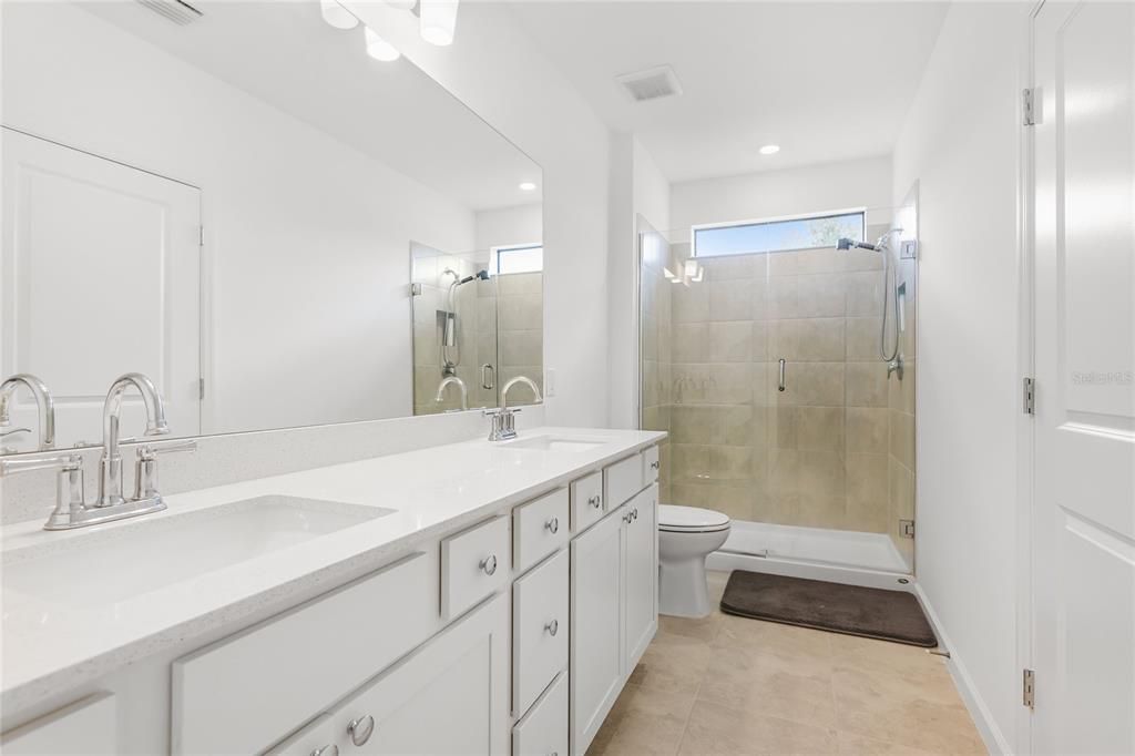 For Rent: $3,000 (4 beds, 2 baths, 1591 Square Feet)