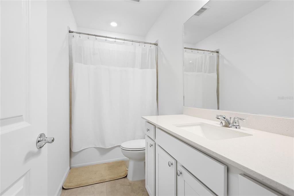 For Rent: $3,000 (4 beds, 2 baths, 1591 Square Feet)