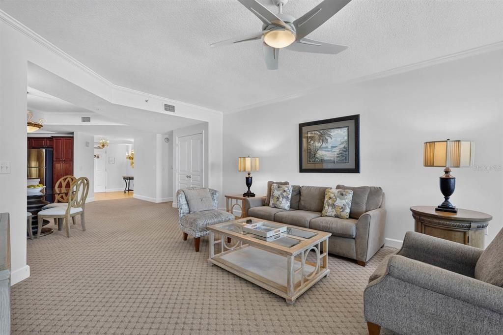 For Sale: $939,000 (3 beds, 3 baths, 1818 Square Feet)