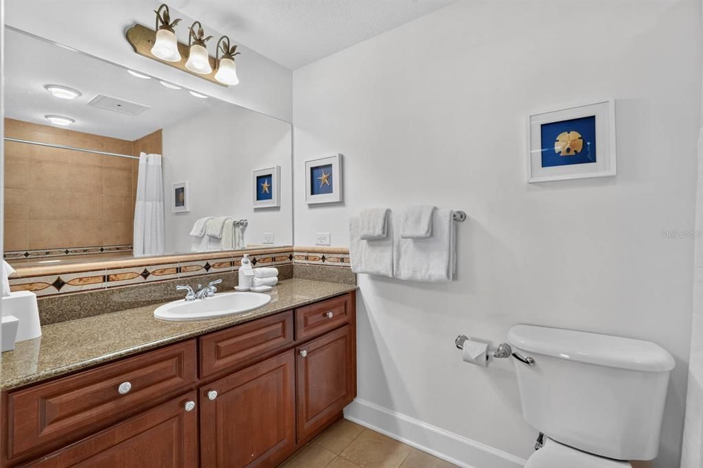 For Sale: $939,000 (3 beds, 3 baths, 1818 Square Feet)