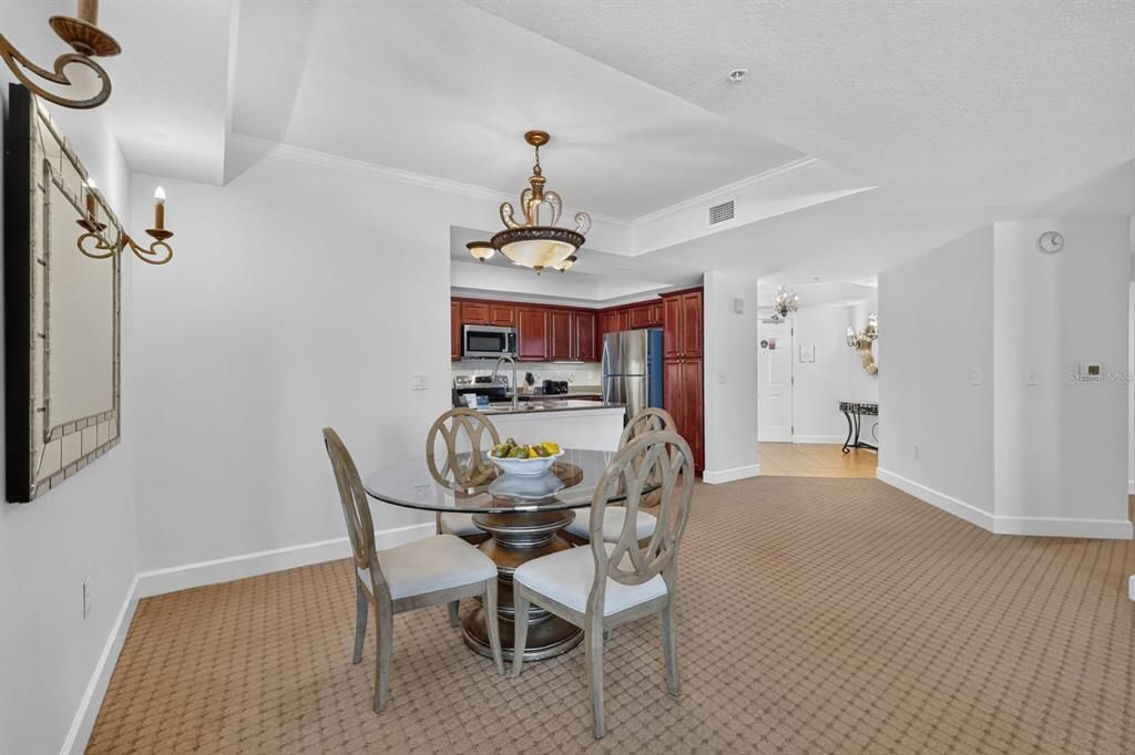 For Sale: $939,000 (3 beds, 3 baths, 1818 Square Feet)