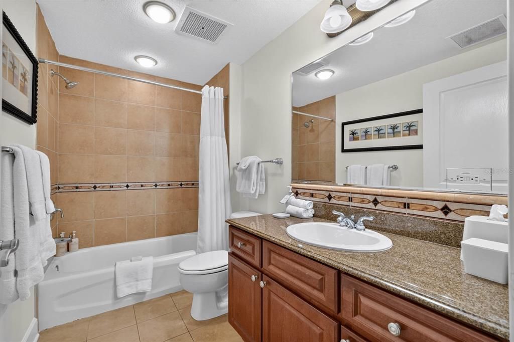For Sale: $939,000 (3 beds, 3 baths, 1818 Square Feet)
