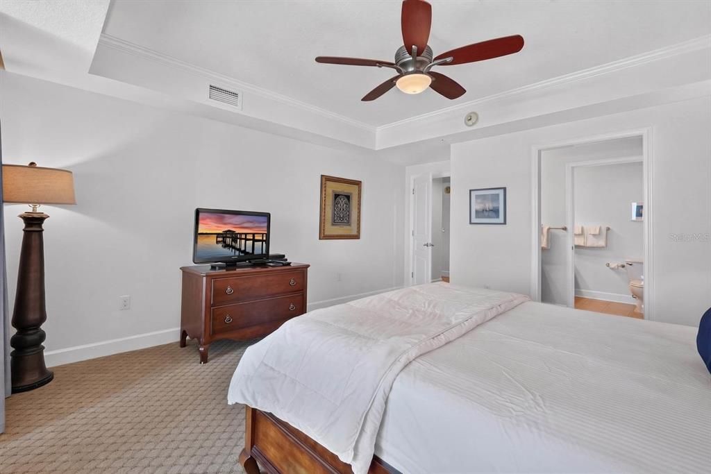 For Sale: $939,000 (3 beds, 3 baths, 1818 Square Feet)